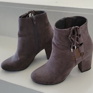 Charlotte Russe Gray Ankle Booties Sz 8